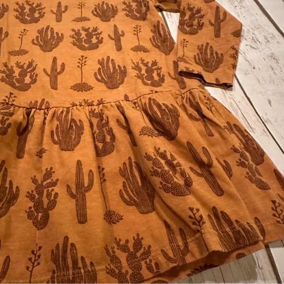 Winter water factory cactus dress - Picture 4 of 10